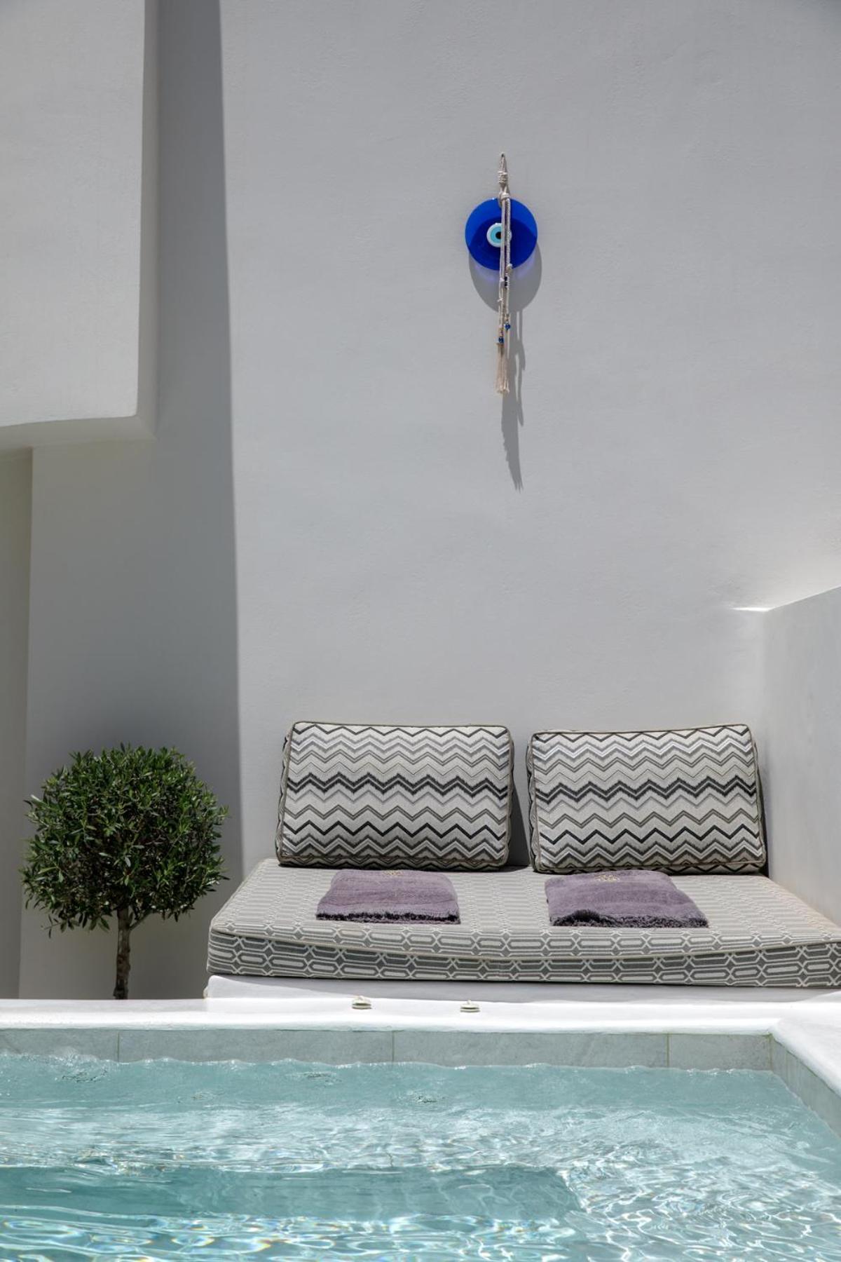 La Madeleine Couette-café Oia (Santorini)